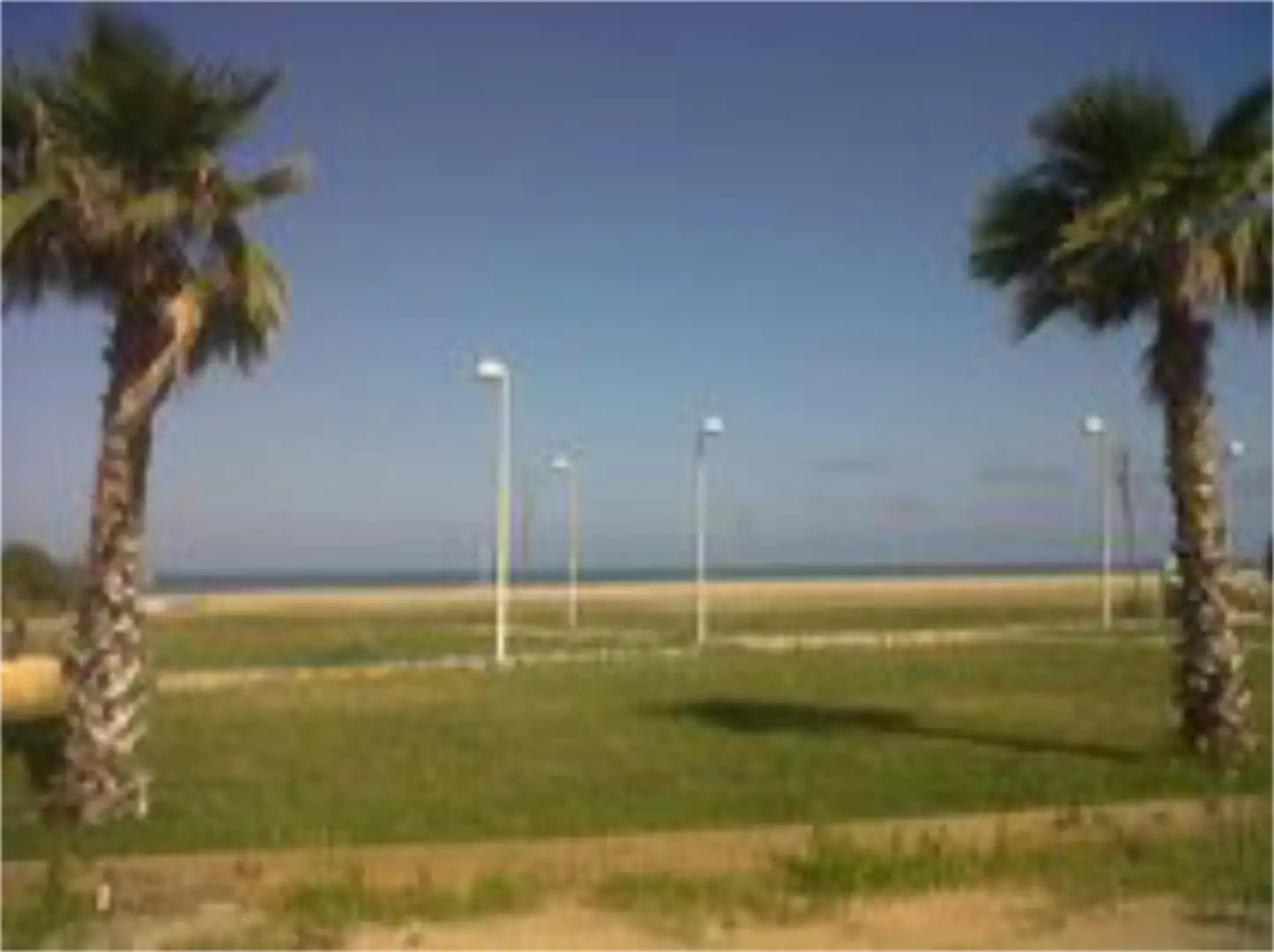 Wohnung zur Miete in Avenida Central, 44, Costa Azahar Außenansicht von Wohnung zur Miete in Oropesa del Mar / Orpesa mit Klimaanlage, Heizung und Privatgarten