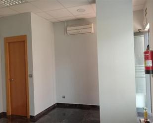 Premises to rent in Valdemoro  with Air Conditioner