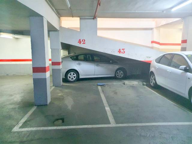 Garaje en Alquiler en Rambla de Badal, 104 en La Bordeta