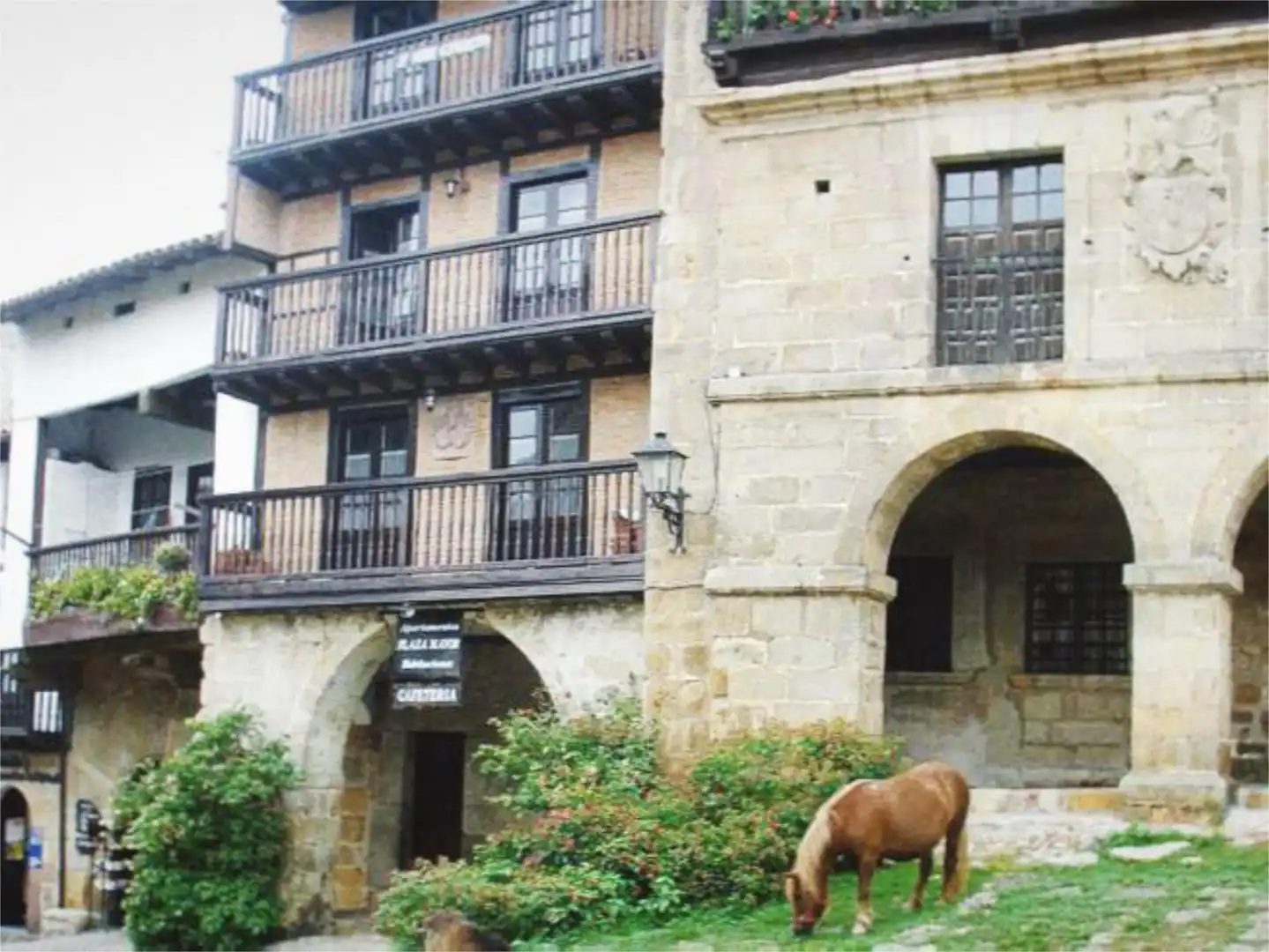 Flat for sale in Plaza Mayor, 12, Santillana del Mar Exterior view of Flat for sale in Santillana del Mar with Balcony