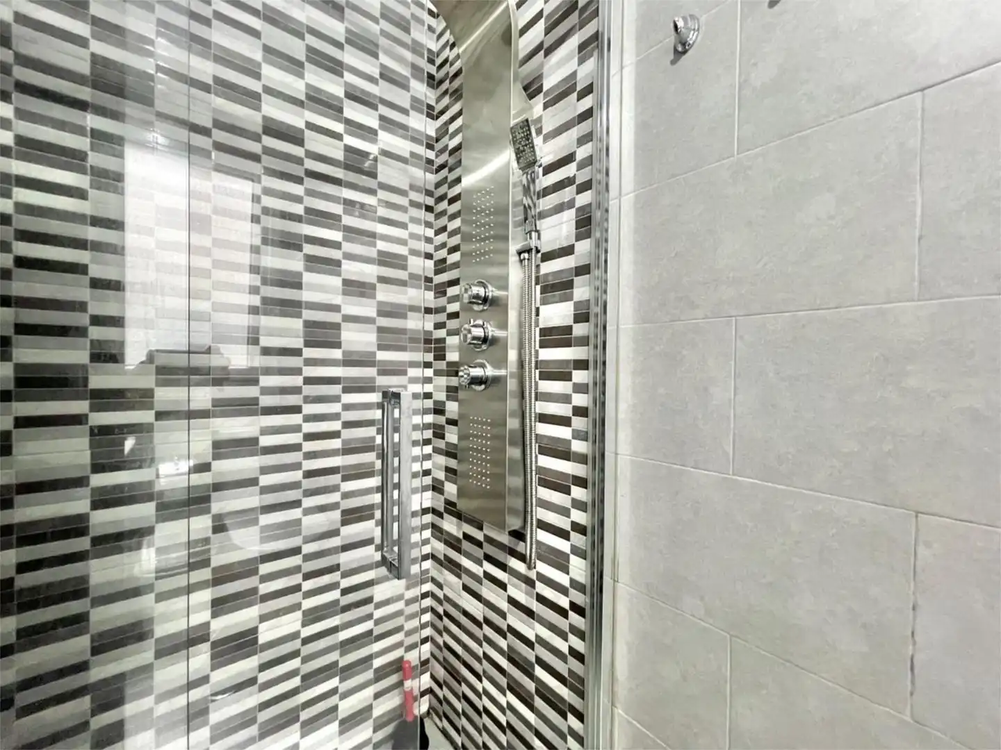 Flat for sale in Rúa San Agustín, 23, Ciudad Vieja Bathroom of Flat for sale in A Coruña Capital