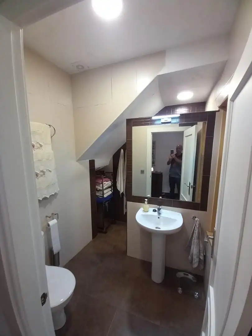 Casa adosada en venta en Calle de Leones, 11, Montejícar Baño de Casa adosada en venta en Montejícar con Calefacción, Jardín privado y Parquet