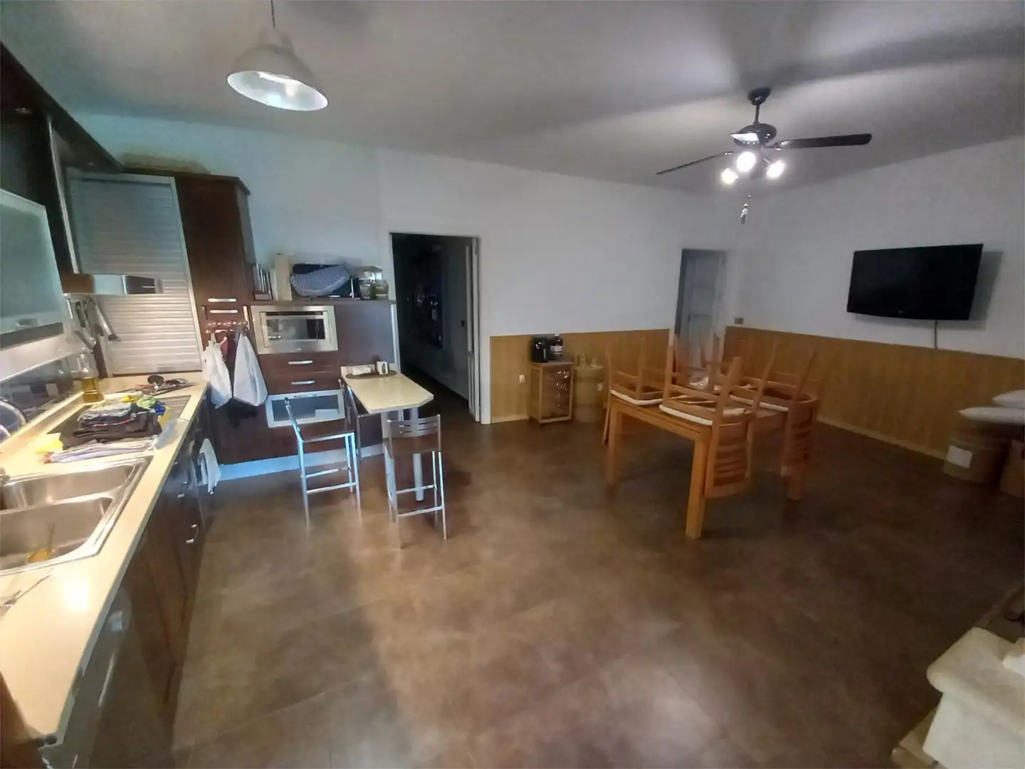 Casa adosada en venta en Calle de Leones, 11, Montejícar Casa adosada en venta en Montejícar con Calefacción, Jardín privado y Parquet