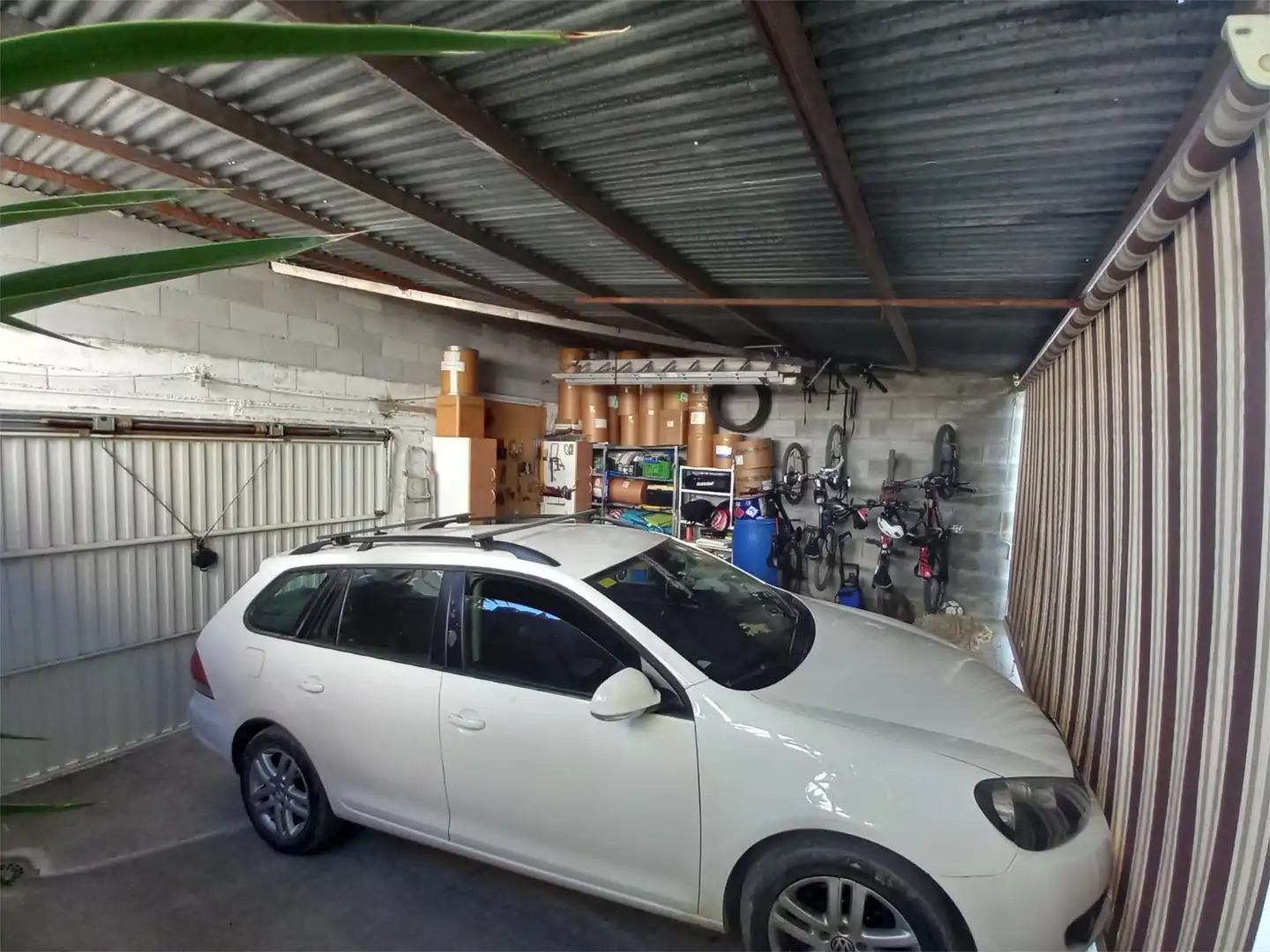 Casa adosada en venta en Calle de Leones, 11, Montejícar Parking de Casa adosada en venta en Montejícar con Calefacción, Jardín privado y Parquet