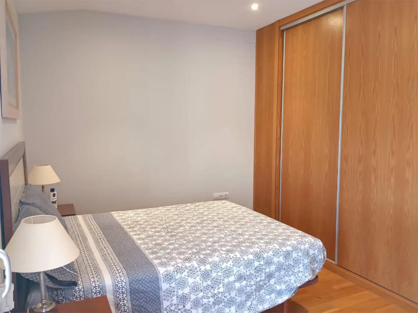 Habitació a Calle Pérez Villaviad, 3, La Florida - San Pedro Dormitori de Casa adosada per a compartir en Soria Capital amb Calefacció, Terrassa i Moblat