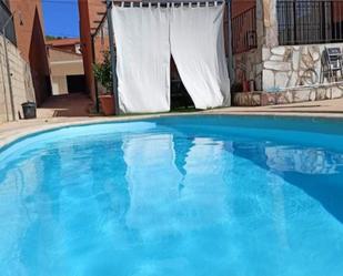 Swimming pool of Single-family semi-detached for sale in Esquivias