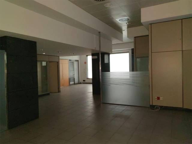 Local comercial en Alquiler en Paseo de los Puentes, 1 en Paseo de los Puentes - Santa Margarita