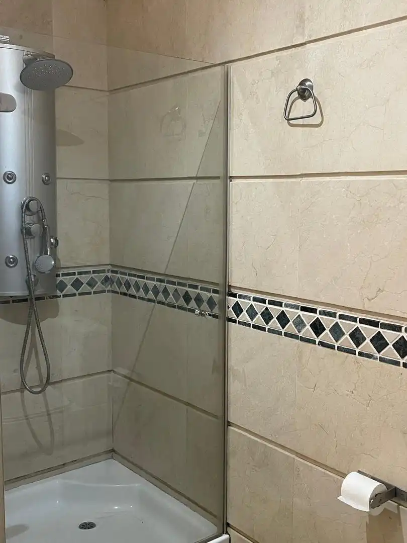 Bathroom of Flat for rent in Marbella  with Air Conditioner, Terrace and Furnished