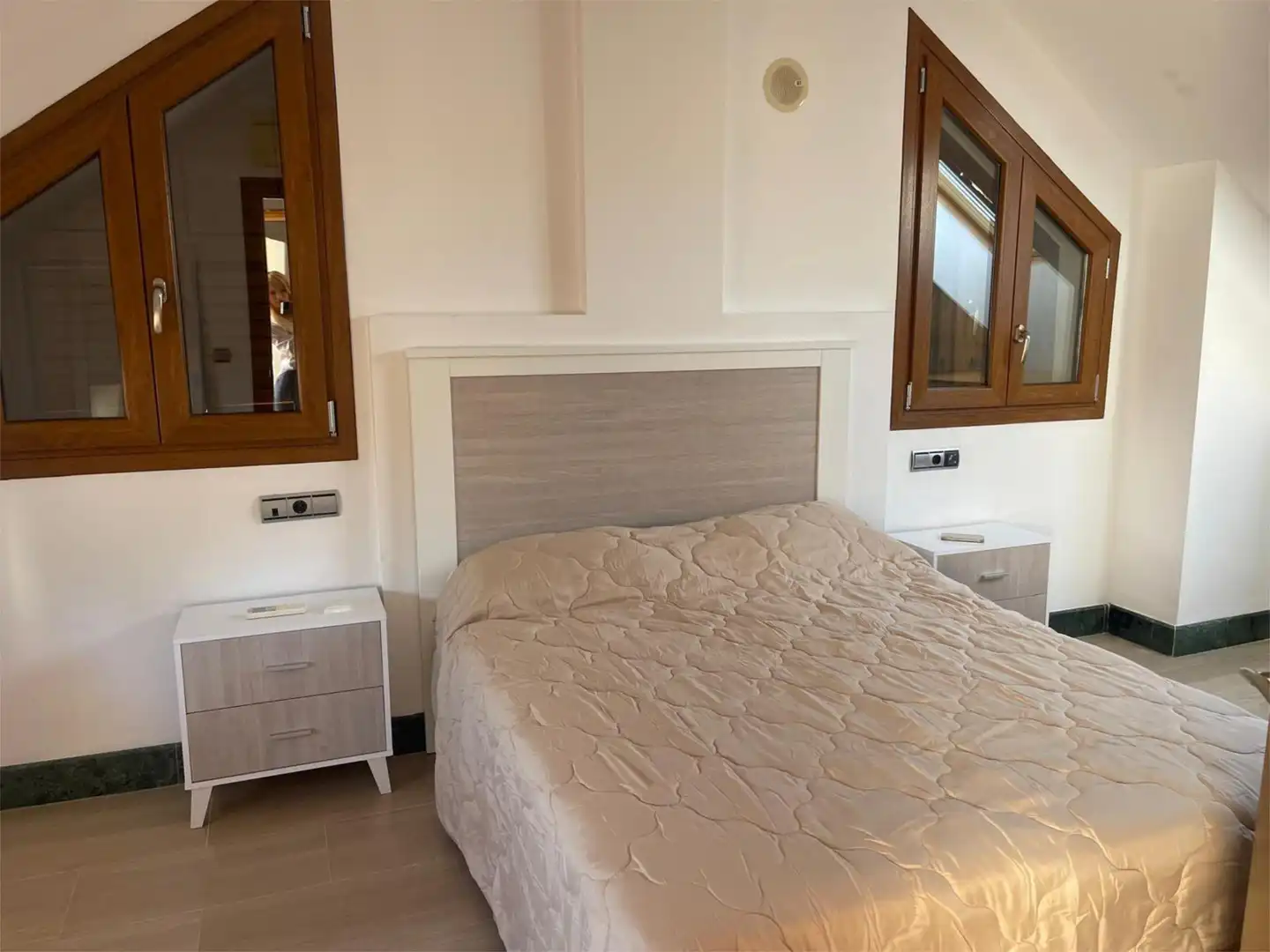 Bedroom of Flat for rent in Marbella  with Air Conditioner, Terrace and Furnished