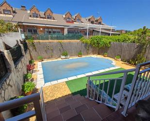 Swimming pool of House or chalet for sale in Leganés  with Air Conditioner, Terrace and Swimming Pool