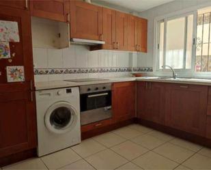 Kitchen of Single-family semi-detached for sale in Benalmádena