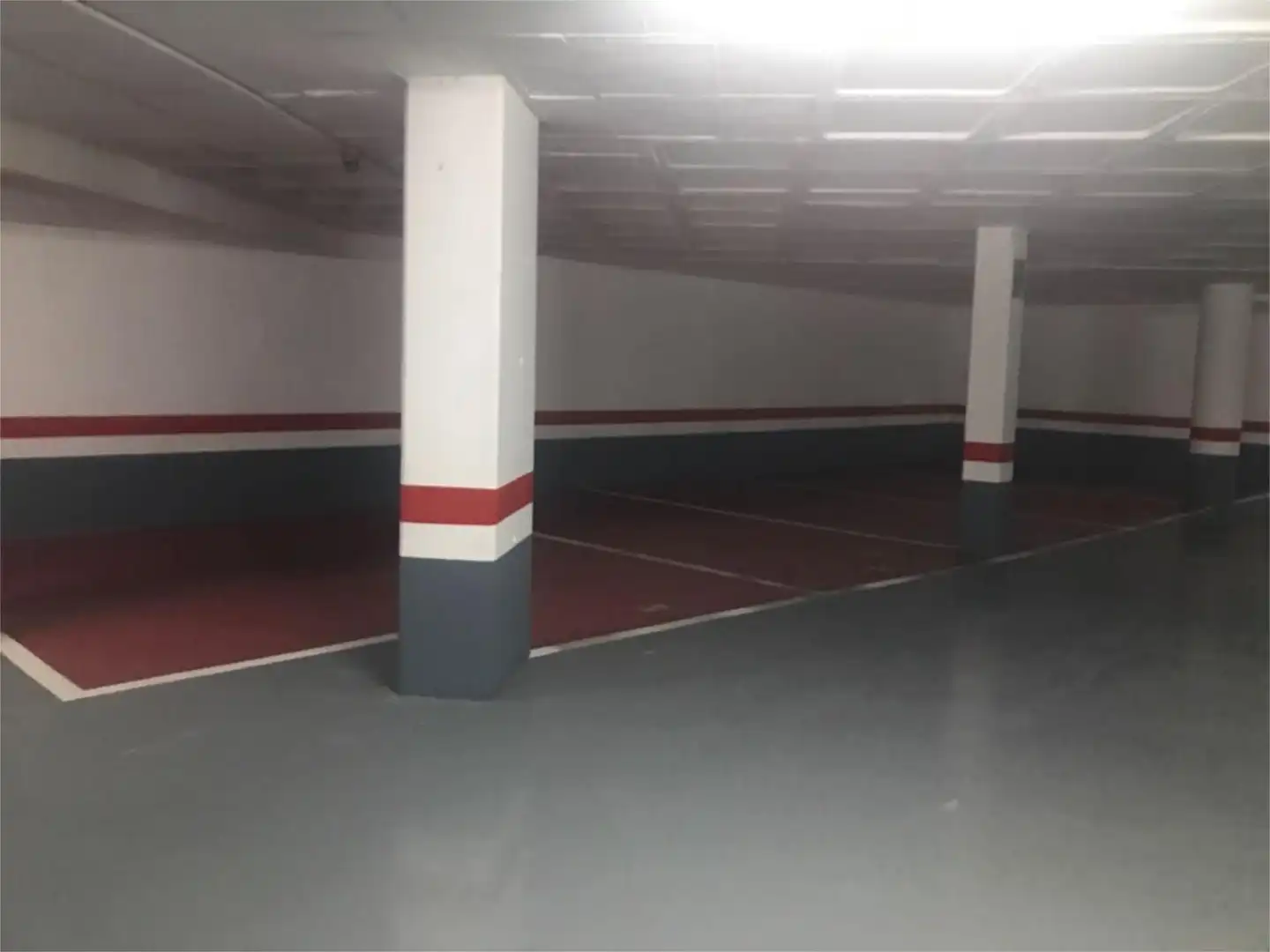Parkplatz von Wohnung zur Miete in Madrid mit Klimaanlage, Heizung und Privatgarten