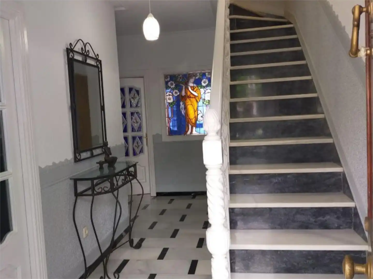 Einfamilien-Reihenhaus zum Verkauf in Adamuz mit Klimaanlage, Möbliert und Balkon