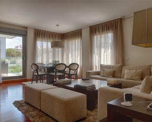 Living room of Flat to rent in Majadahonda  with Air Conditioner, Terrace and Swimming Pool