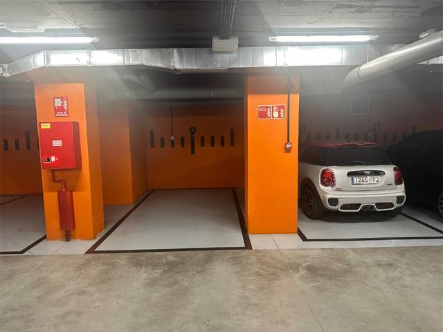 Garaje en Venta en Calle de Villanueva, 4 en Recoletos