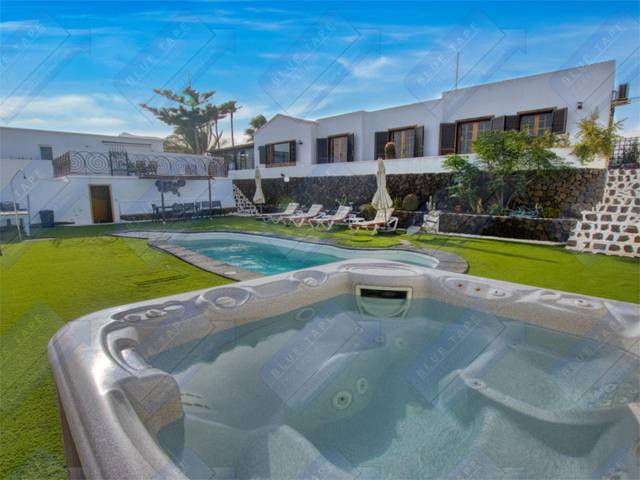 Casa-chalet en Venta en Güime