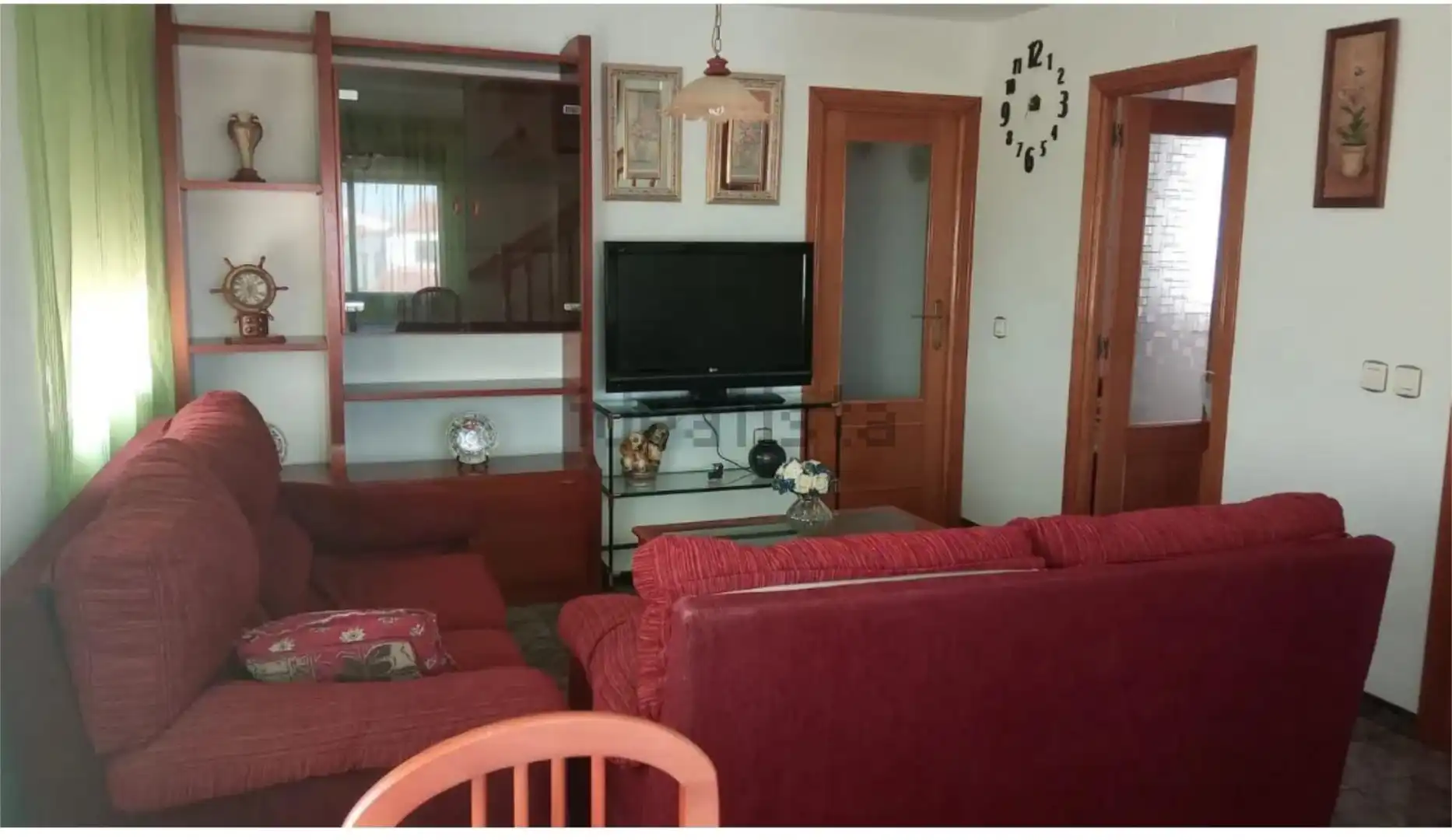Dúplex en venta en Calle Santiago, 1, Valencia de Alcántara Sala de estar de Dúplex en venta en Valencia de Alcántara con Aire acondicionado, Terraza y Trastero
