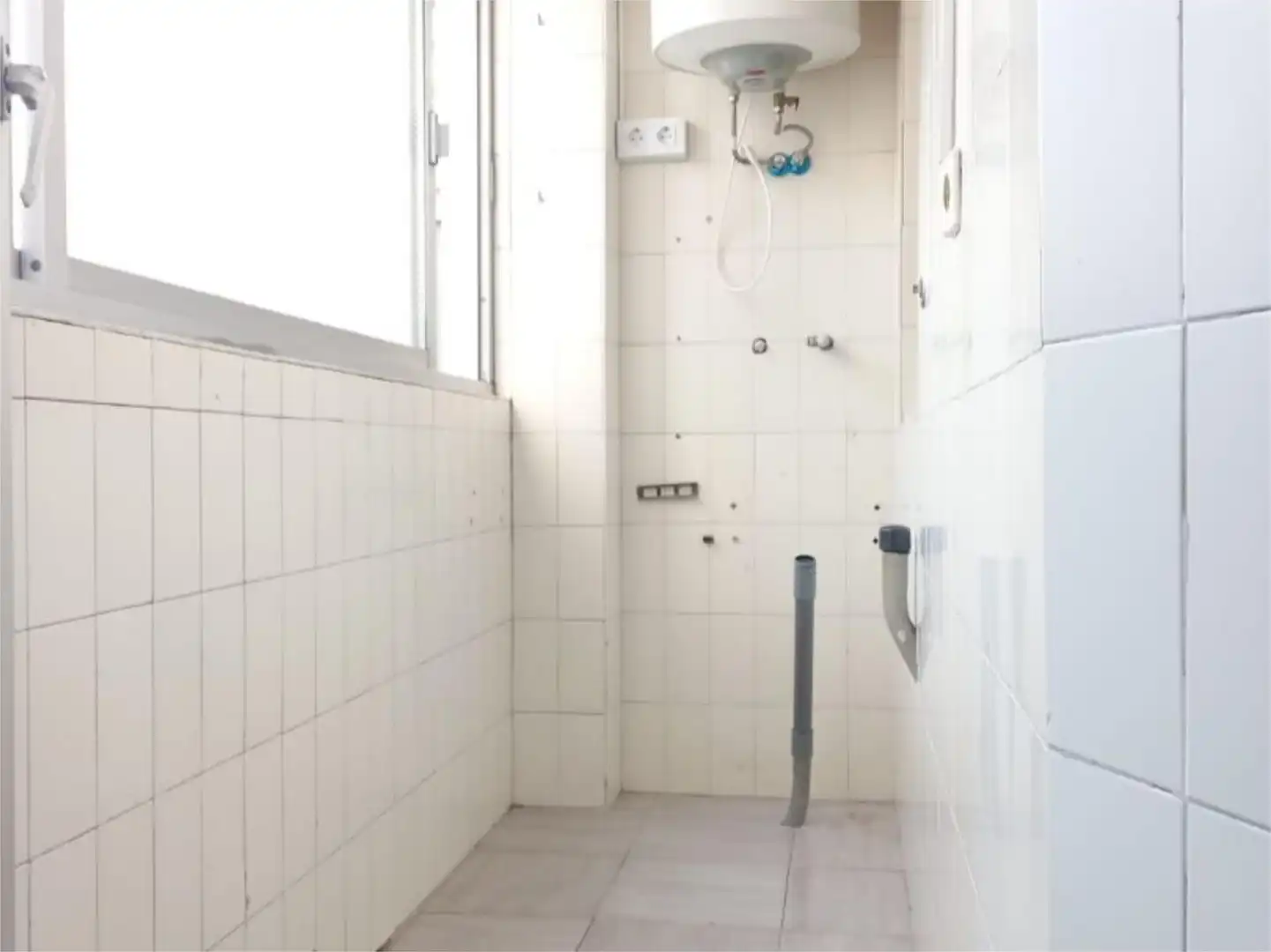 Pis en venda a Calle Puerta del Sol, 7, San Bartolomé - Millán de Priego Bany de Pis en venda en Jaén amb Calefacció i Balcó