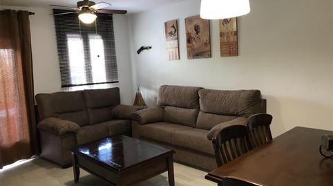 Casa adosada en venta en Calle Camino Chiclana, 52, Conil, Cádiz - imagen 2 Foto 2 de Casa adosada en venta en Calle Camino Chiclana, 52, Conil, Cádiz