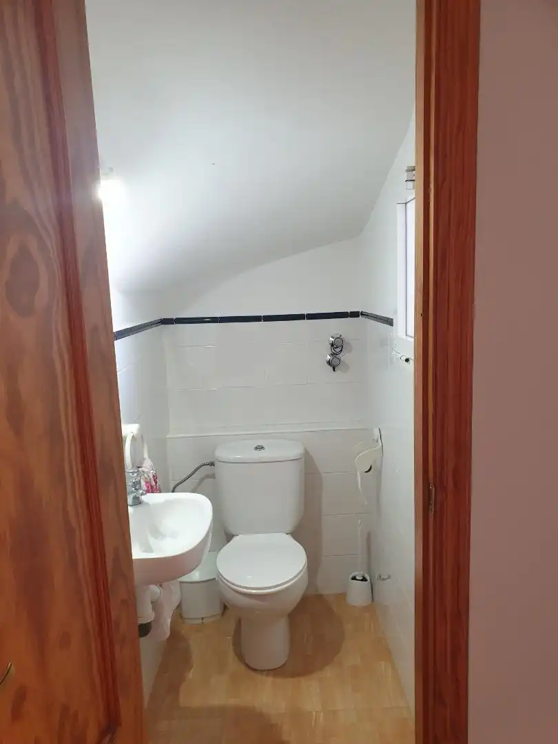 Detached homes for sale in Calle Alcalde Antonio Garcia, 5, Cuevas de San Marcos Bathroom of Detached homes for sale in Cuevas de San Marcos with Air Conditioner