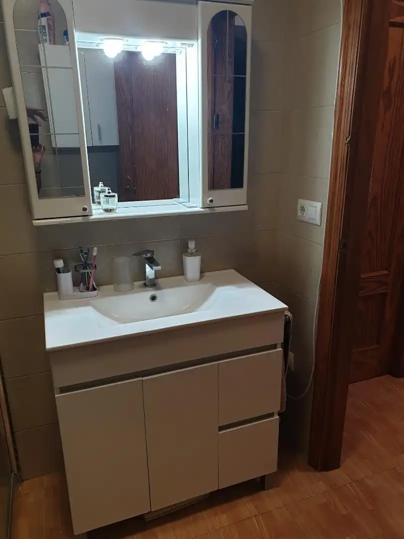 Detached homes for sale in Calle Alcalde Antonio Garcia, 5, Cuevas de San Marcos Bathroom of Detached homes for sale in Cuevas de San Marcos with Air Conditioner