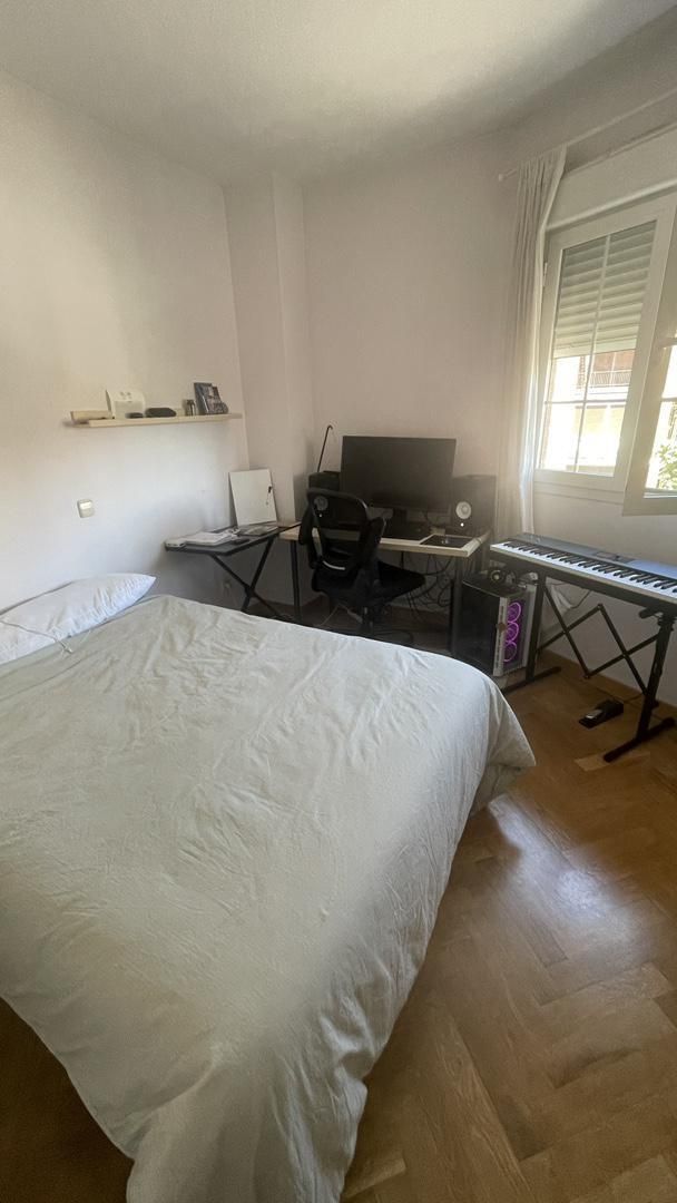 Bedroom of Flat to share in  Madrid Capital  with Air Conditioner, Heating and Storage room