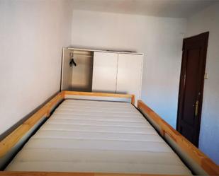 Bedroom of Flat for sale in  Madrid Capital  with Furnished and Balcony