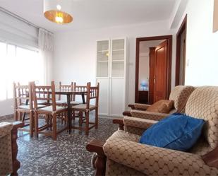 Sala d'estar de Pis de lloguer en Vélez-Málaga amb Aire condicionat i Terrassa