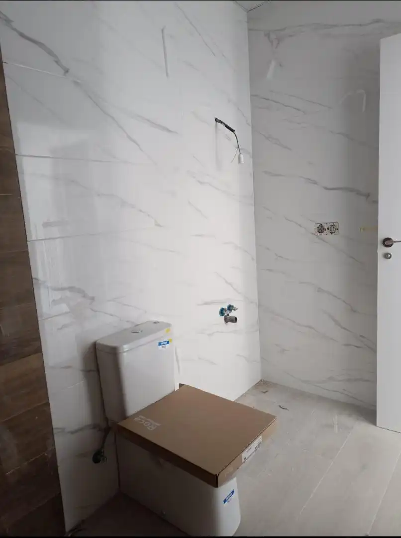 Piso en venta en Calle Norte, San Mateo de Gállego Baño de Piso en venta en San Mateo de Gállego con Jardín privado