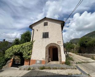 Vista exterior de Casa o xalet en venda en Arguis amb Terrassa, Piscina i Balcó