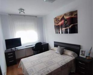 Bedroom of Single-family semi-detached to rent in Alagón  with Terrace