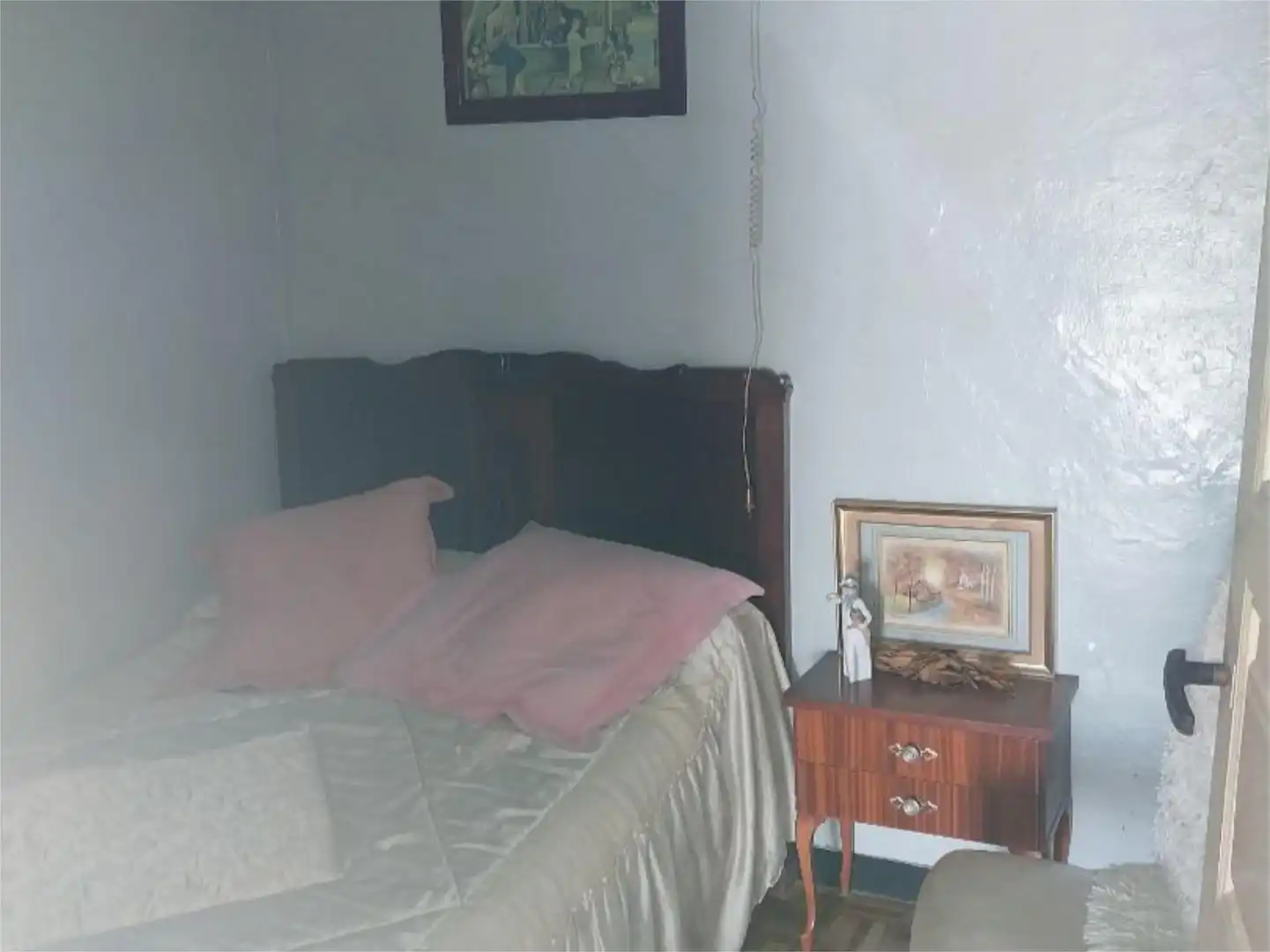 Country house zum Verkauf in Lugar Laxoso Abaixo, 30, Ponte Caldelas Schlafzimmer von Country house zum Verkauf in Ponte Caldelas mit Terrasse und Balkon