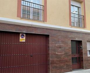 Exterior view of Single-family semi-detached for sale in Badajoz Capital  with Terrace