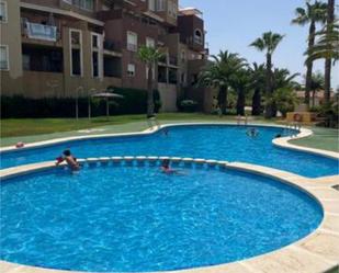 Piscina de Apartament de lloguer en El Campello amb Terrassa i Piscina