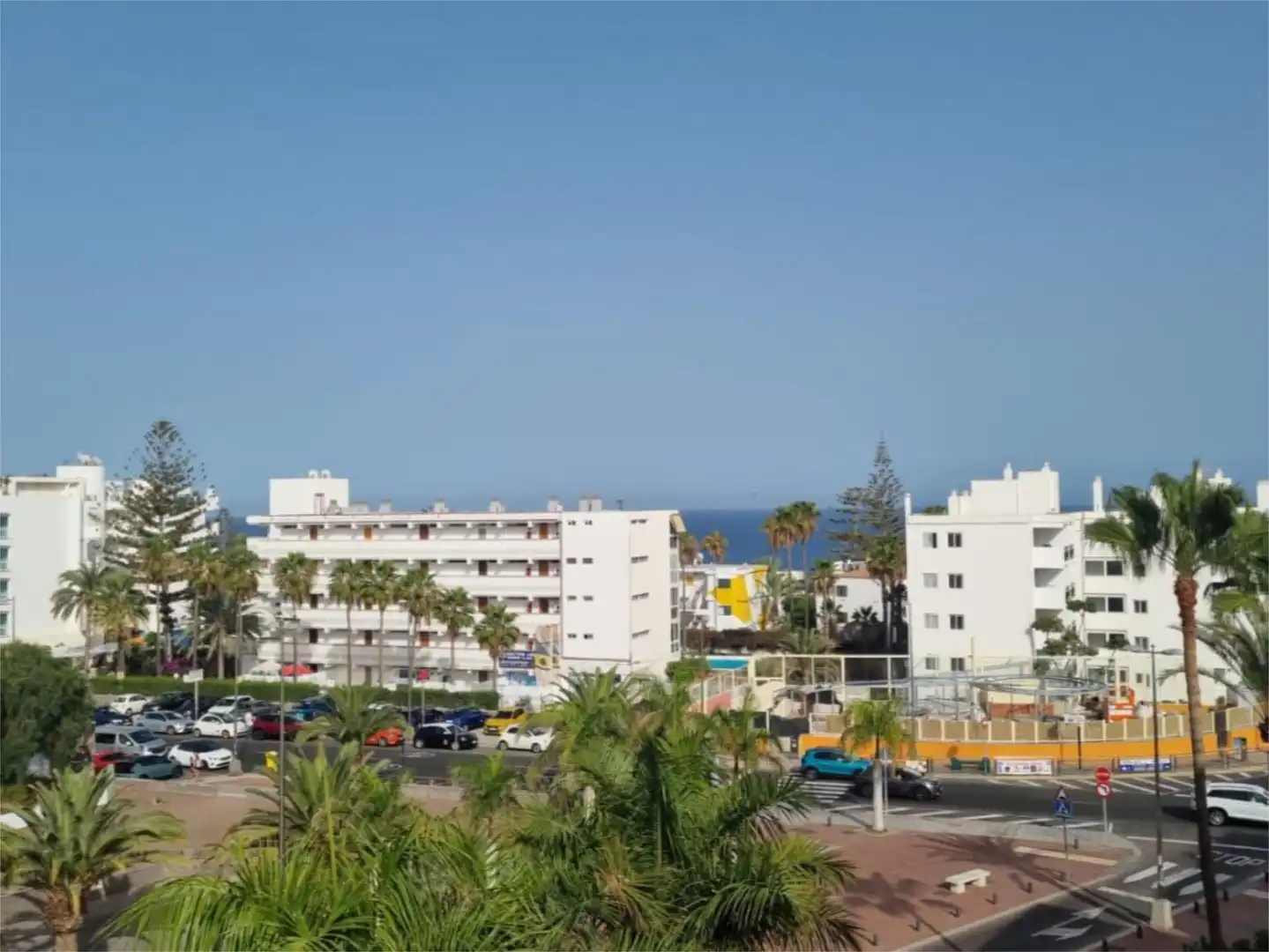 Flat for sale in Calle San Cristóbal de la Laguna, 7, Playa del Inglés Exterior view of Flat for sale in San Bartolomé de Tirajana with Air Conditioner, Heating and Private garden