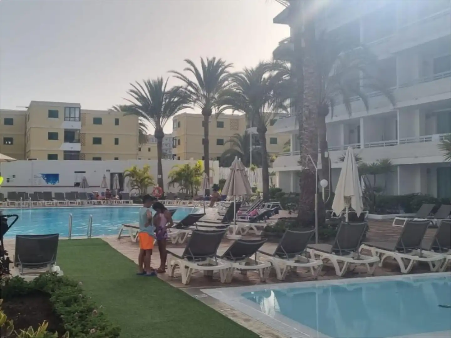 Flat for sale in Calle San Cristóbal de la Laguna, 7, Playa del Inglés Swimming pool of Flat for sale in San Bartolomé de Tirajana with Air Conditioner, Heating and Private garden