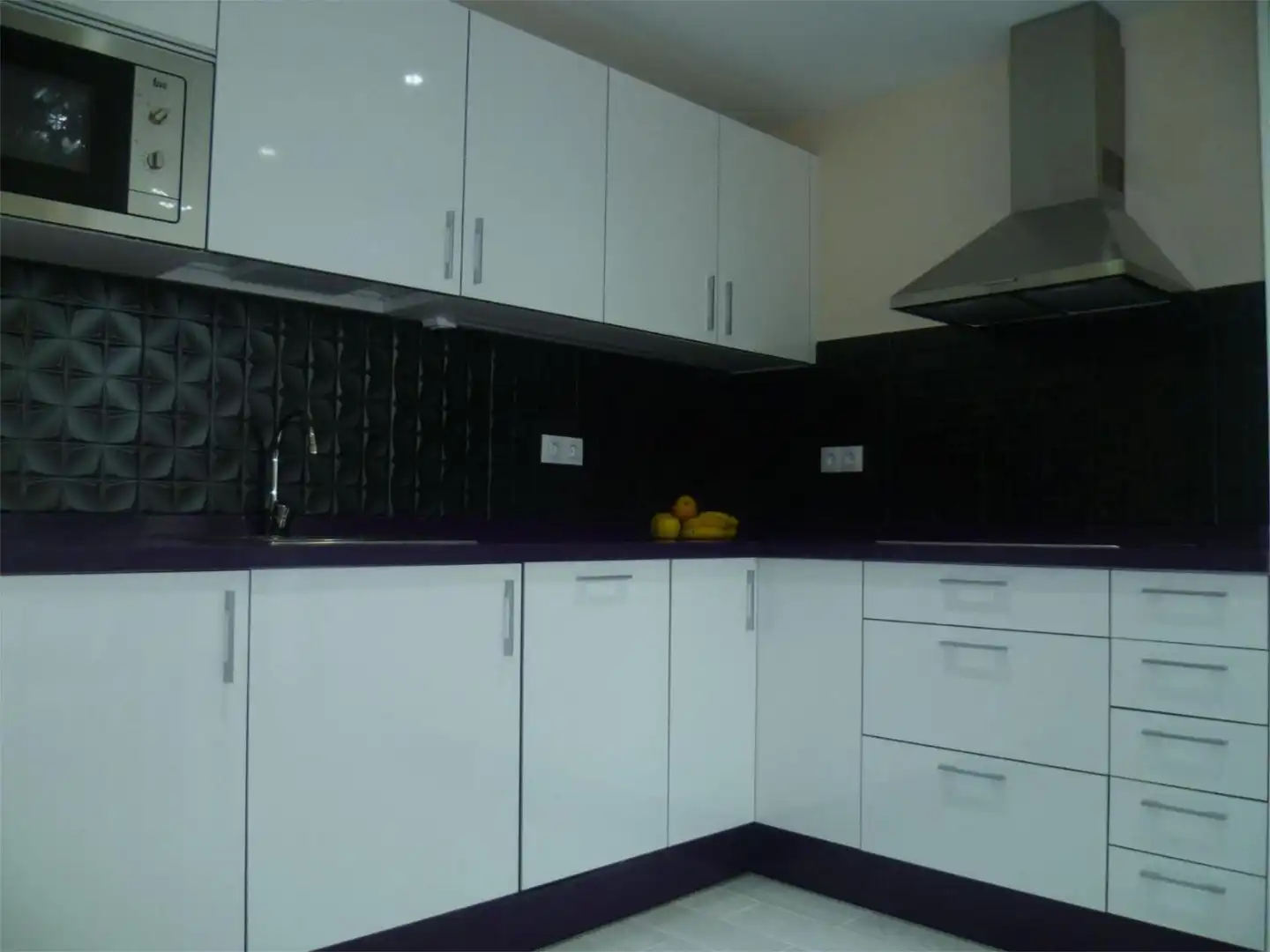 Flat for sale in Calle San Cristóbal de la Laguna, 7, Playa del Inglés Kitchen of Flat for sale in San Bartolomé de Tirajana with Air Conditioner, Heating and Private garden