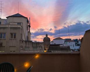 Vista exterior de Pis per a compartir en  Madrid Capital amb Terrassa