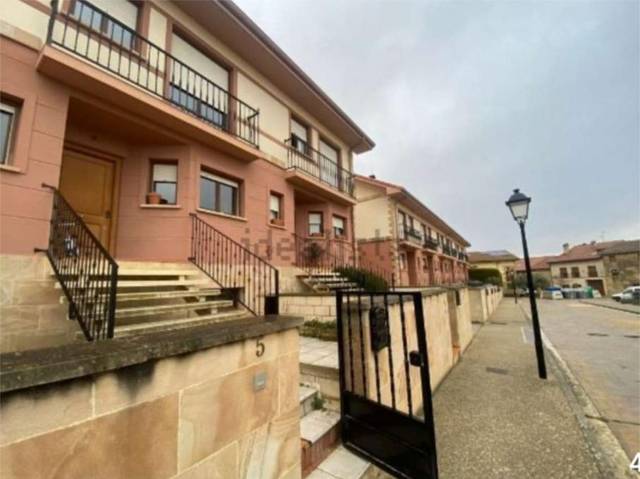 Casa-chalet en Venta en Calle el Cercado, 8 en Samaniego