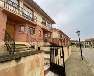 Vista exterior de Casa o xalet en venda en Samaniego amb Terrassa