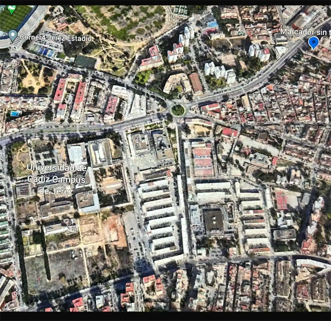 Habitación en Urbanizacion San Antonio, 2, El Rocío - La Milagrosa Vista exterior de Piso para compartir en Jerez de la Frontera con Aire acondicionado, Terraza y Amueblado