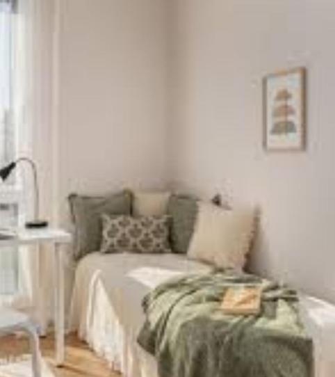 Flat to share in Avenida de Menéndez Pelayo, 67, San Bartolomé, Sevilla Capital - image 2 Photo 2 of Flat to share in Avenida de Menéndez Pelayo, 67, San Bartolomé, Sevilla Capital