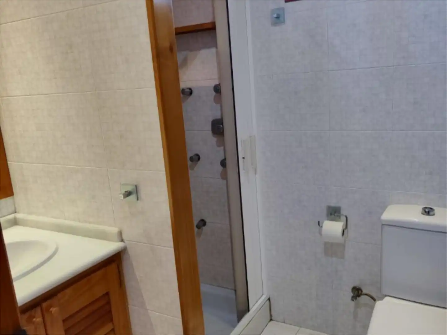 Bathroom of Flat for sale in A Rúa   with Balcony