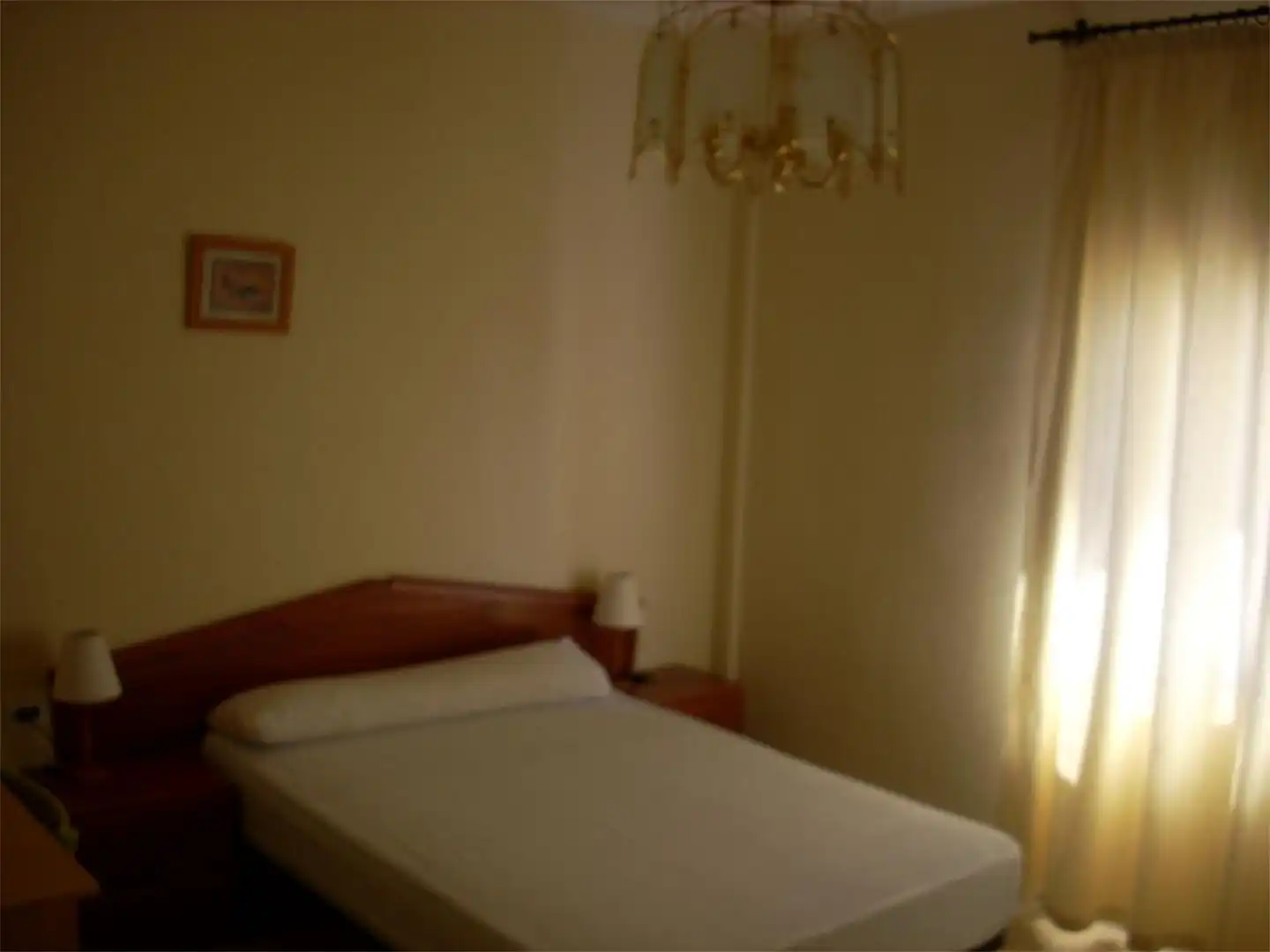 Room in Calle Julio Burell, 55, Linarejos Room in Calle Julio Burell, 55, Linarejos