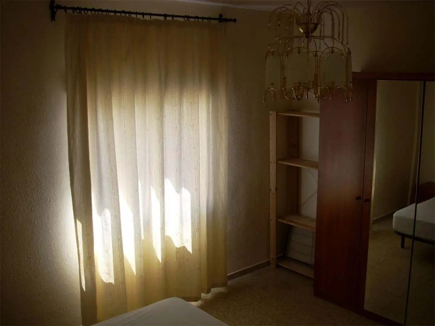 Room in Calle Julio Burell, 55, Linarejos Room in Calle Julio Burell, 55, Linarejos