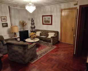 Living room of Flat for sale in Burgos Capital  with Heating, Storage room and Furnished