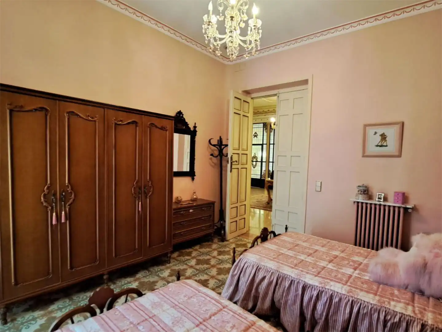 Casa adosada en venta en Calle del Seis de Junio, 84, Valdepeñas Habitación de Casa adosada en venta en Valdepeñas con Aire acondicionado, Terraza y Balcón