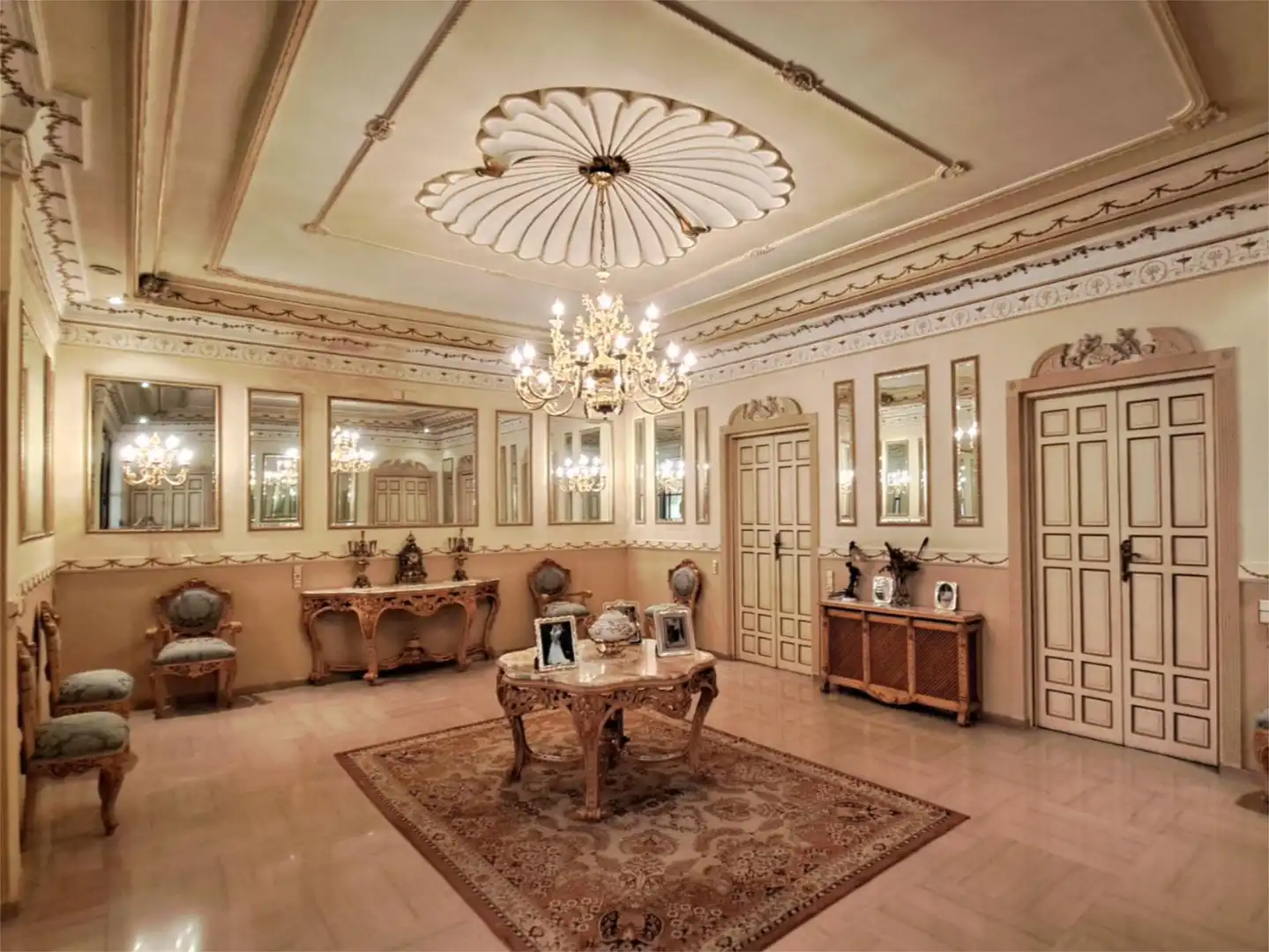 Casa adosada en venta en Calle del Seis de Junio, 84, Valdepeñas Casa adosada en venta en Valdepeñas con Aire acondicionado, Terraza y Balcón