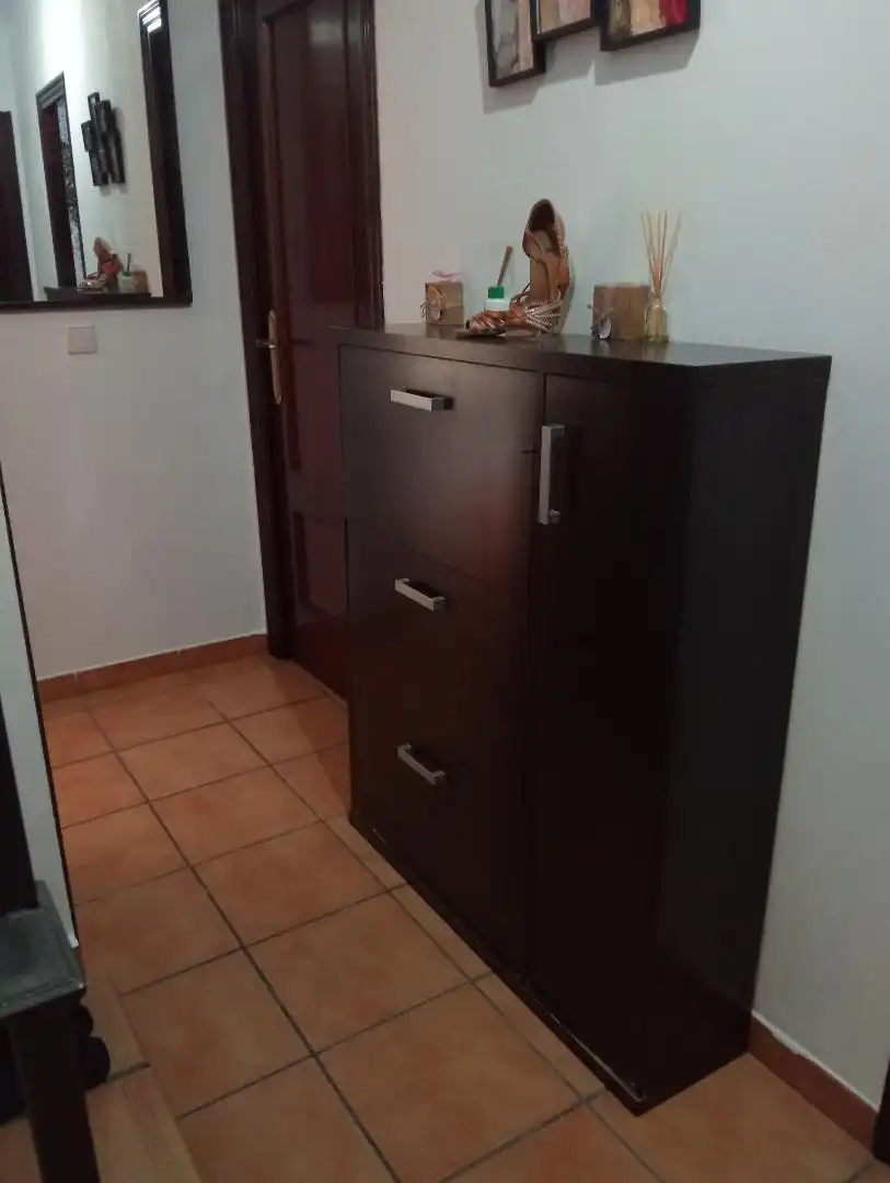 Casa adosada en venda a Calle Hermanos Niño, 25, Palos de la Frontera Dormitori de Casa adosada en venda en Palos de la Frontera amb Balcó