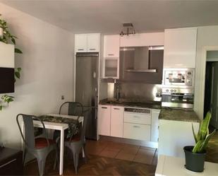 Cuina de Apartament de lloguer en  Toledo Capital amb Aire condicionat i Balcó